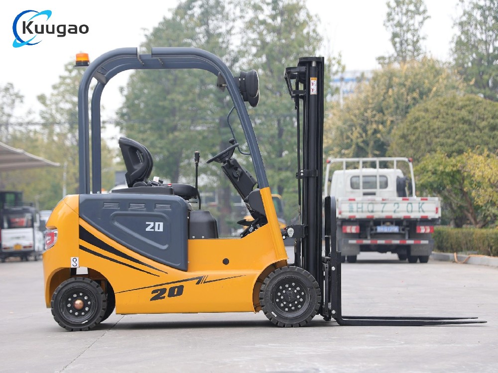 2 T Electric Forklift